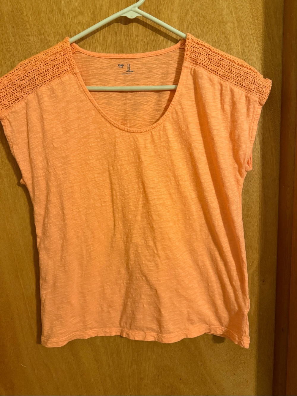 GAP Coral Crochet-Shoulder Tank Top